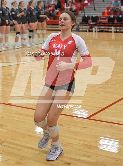 Thumbnail 3 in Katy vs Cinco Ranch photogallery.