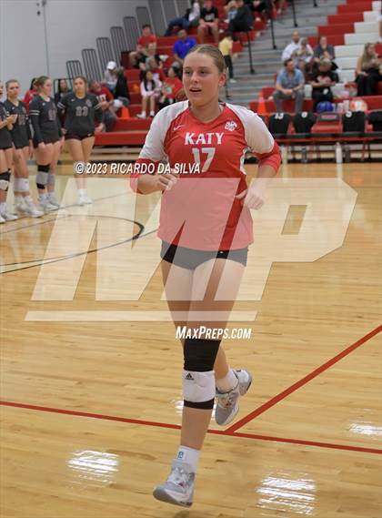 Thumbnail 2 in Katy vs Cinco Ranch photogallery.