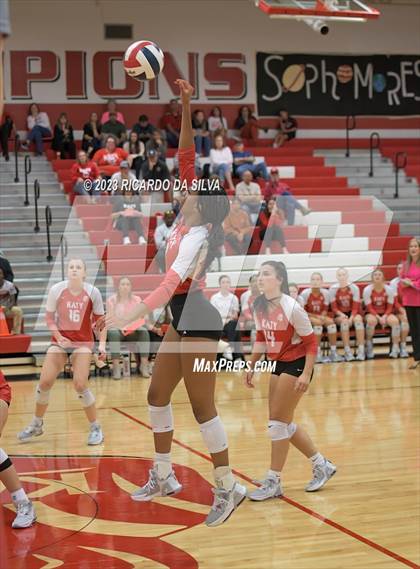 Thumbnail 3 in Katy vs Cinco Ranch photogallery.