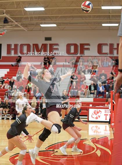 Thumbnail 3 in Katy vs Cinco Ranch photogallery.