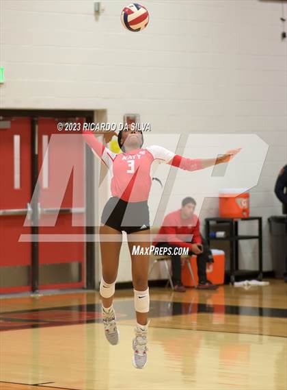 Thumbnail 1 in Katy vs Cinco Ranch photogallery.