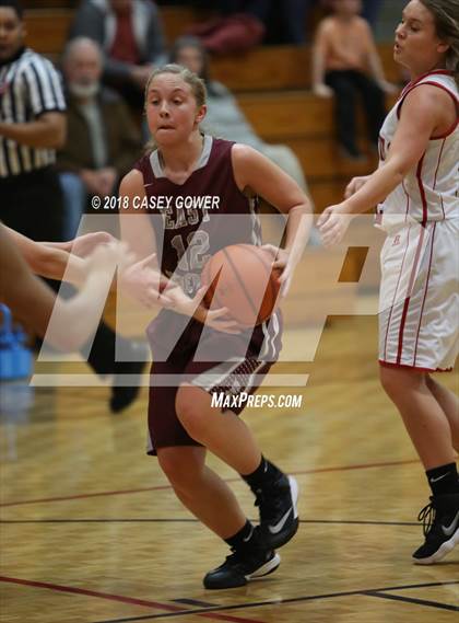 Thumbnail 2 in East Robertson @ Jo Byrns photogallery.