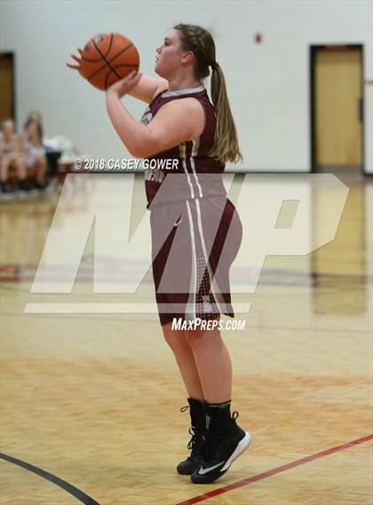 Thumbnail 3 in East Robertson @ Jo Byrns photogallery.