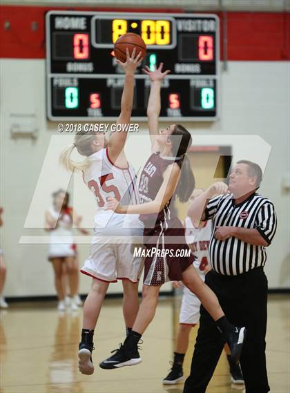 Thumbnail 1 in East Robertson @ Jo Byrns photogallery.