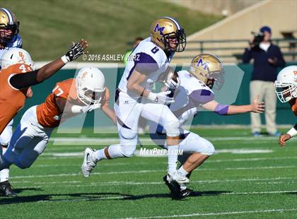 Thumbnail 2 in Midland vs. Bowie  (UIL 6A Area Playoff) photogallery.