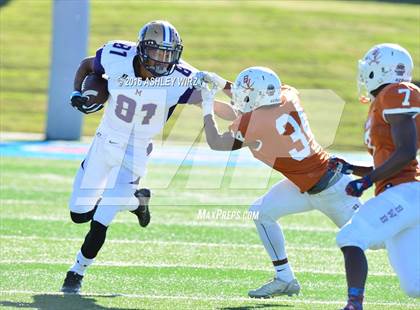 Thumbnail 2 in Midland vs. Bowie  (UIL 6A Area Playoff) photogallery.