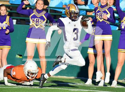 Thumbnail 1 in Midland vs. Bowie  (UIL 6A Area Playoff) photogallery.