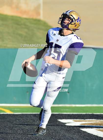 Thumbnail 2 in Midland vs. Bowie  (UIL 6A Area Playoff) photogallery.