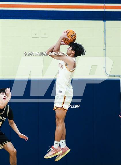 Thumbnail 3 in Calabasas vs La Canada (9th Annual west valley Boys Basketball Tip-off Classic) photogallery.