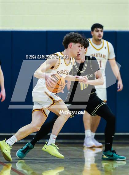 Thumbnail 2 in Calabasas vs La Canada (9th Annual west valley Boys Basketball Tip-off Classic) photogallery.
