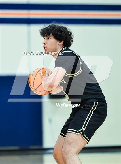 Thumbnail 3 in Calabasas vs La Canada (9th Annual west valley Boys Basketball Tip-off Classic) photogallery.