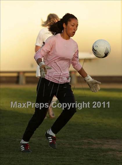 Thumbnail 2 in Flintridge Prep @ Poly photogallery.