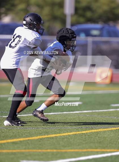 Thumbnail 1 in Glendora @ Crespi photogallery.
