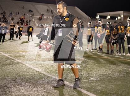 Thumbnail 3 in Fairfax vs. Ferndale (CIF State Division 7-AA Final) photogallery.