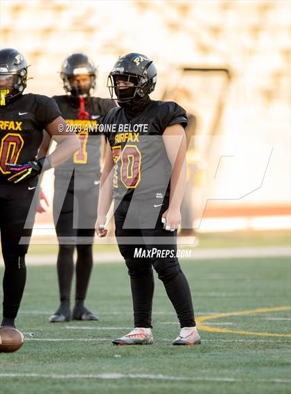 Thumbnail 3 in Fairfax vs. Ferndale (CIF State Division 7-AA Final) photogallery.