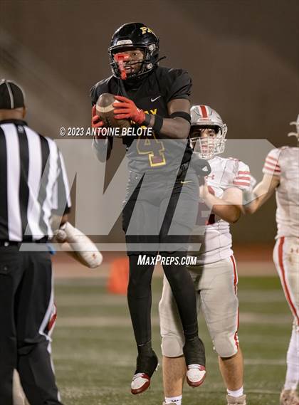 Thumbnail 2 in Fairfax vs. Ferndale (CIF State Division 7-AA Final) photogallery.
