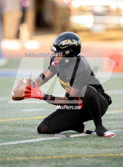 Thumbnail 3 in Fairfax vs. Ferndale (CIF State Division 7-AA Final) photogallery.