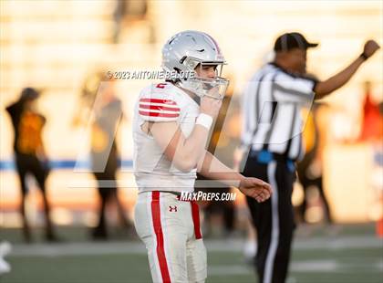 Thumbnail 3 in Fairfax vs. Ferndale (CIF State Division 7-AA Final) photogallery.