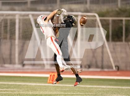 Thumbnail 2 in Fairfax vs. Ferndale (CIF State Division 7-AA Final) photogallery.