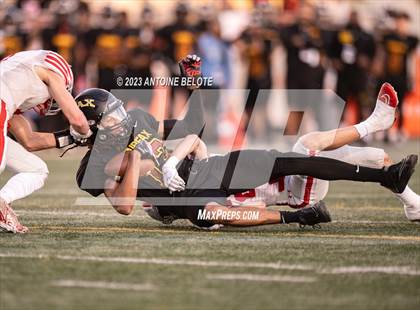 Thumbnail 1 in Fairfax vs. Ferndale (CIF State Division 7-AA Final) photogallery.