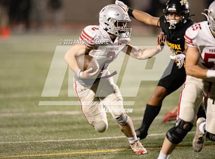 Thumbnail 2 in Fairfax vs. Ferndale (CIF State Division 7-AA Final) photogallery.