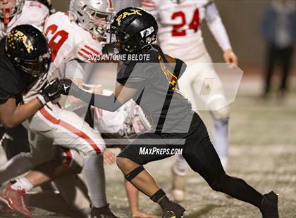 Thumbnail 2 in Fairfax vs. Ferndale (CIF State Division 7-AA Final) photogallery.