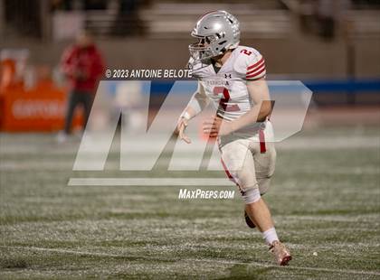 Thumbnail 2 in Fairfax vs. Ferndale (CIF State Division 7-AA Final) photogallery.