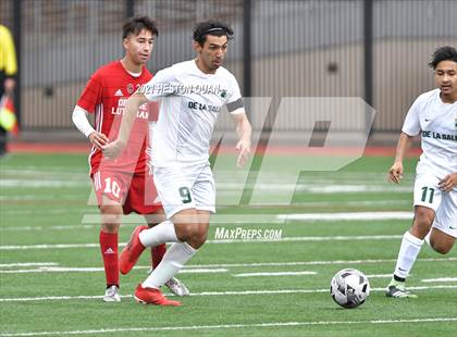 Thumbnail 3 in De La Salle vs. Orange Lutheran (Adidas So Cal College Showcase) photogallery.
