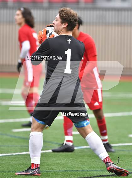 Thumbnail 3 in De La Salle vs. Orange Lutheran (Adidas So Cal College Showcase) photogallery.
