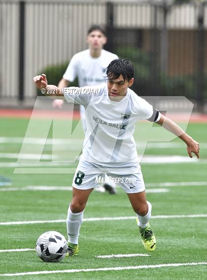 Thumbnail 2 in De La Salle vs. Orange Lutheran (Adidas So Cal College Showcase) photogallery.