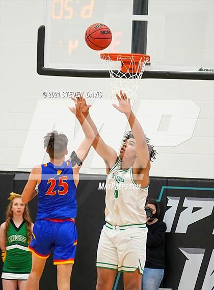 Thumbnail 1 in St. Mary's vs. Paradise Honors (AIA 4A Final) photogallery.
