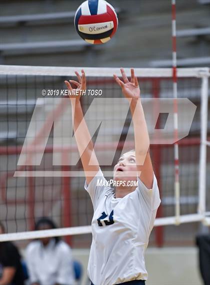 Thumbnail 2 in Warren @ O'Connor photogallery.