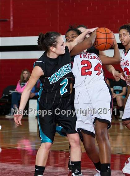 Thumbnail 1 in Pasadena Memorial vs South Houston photogallery.