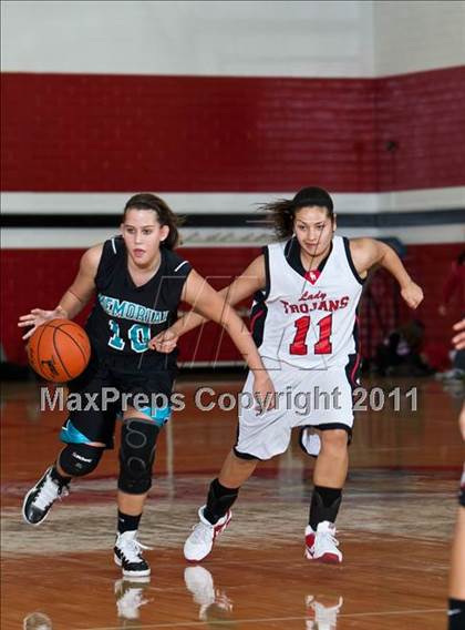 Thumbnail 2 in Pasadena Memorial vs South Houston photogallery.