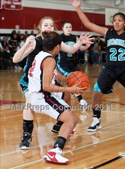 Thumbnail 3 in Pasadena Memorial vs South Houston photogallery.