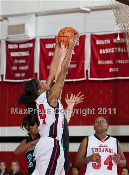 Thumbnail 2 in Pasadena Memorial vs South Houston photogallery.