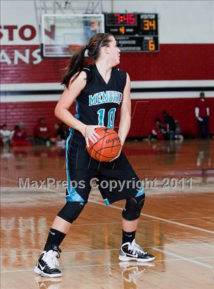 Thumbnail 1 in Pasadena Memorial vs South Houston photogallery.
