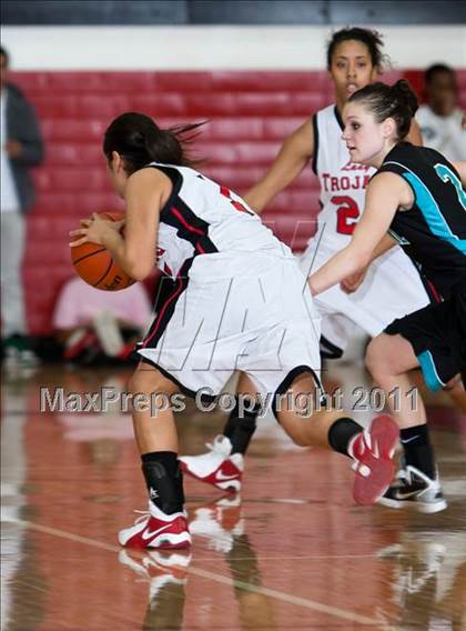 Thumbnail 1 in Pasadena Memorial vs South Houston photogallery.