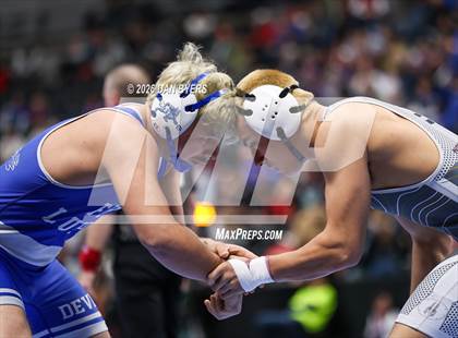 Thumbnail 2 in CHSAA State Championship 3A Consolation Rounds photogallery.