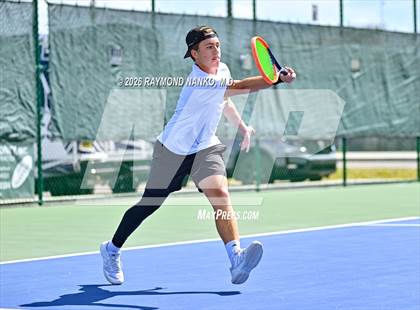 Thumbnail 1 in FHSAA 2A District 11 photogallery.