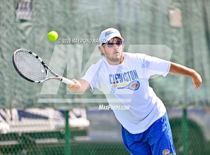Thumbnail 1 in FHSAA 2A District 11 photogallery.