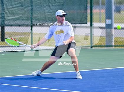 Thumbnail 1 in FHSAA 2A District 11 photogallery.