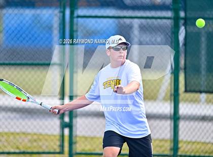 Thumbnail 1 in FHSAA 2A District 11 photogallery.