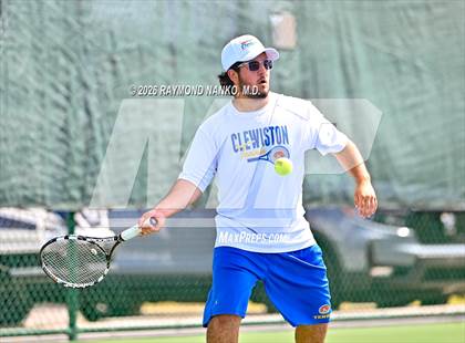 Thumbnail 2 in FHSAA 2A District 11 photogallery.