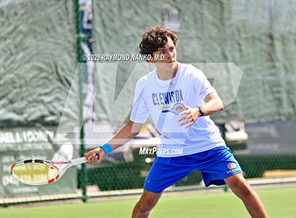 Thumbnail 1 in FHSAA 2A District 11 photogallery.