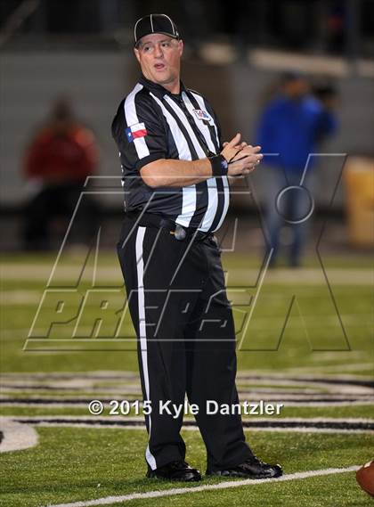 Thumbnail 2 in Alba-Golden vs. Leonard (UIL 3A Division 2 Region 2 Bi-District Playoff) photogallery.