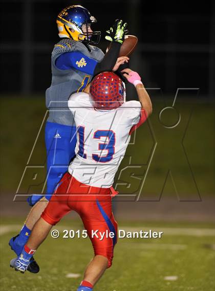 Thumbnail 2 in Alba-Golden vs. Leonard (UIL 3A Division 2 Region 2 Bi-District Playoff) photogallery.