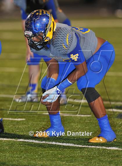 Thumbnail 1 in Alba-Golden vs. Leonard (UIL 3A Division 2 Region 2 Bi-District Playoff) photogallery.