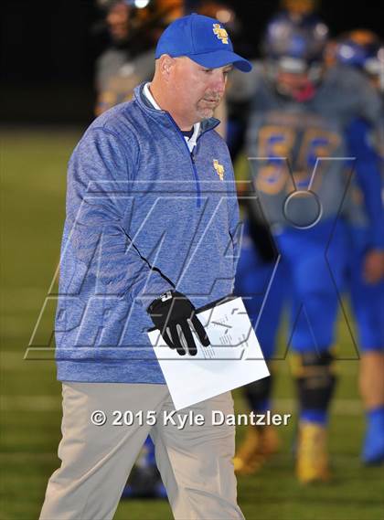 Thumbnail 3 in Alba-Golden vs. Leonard (UIL 3A Division 2 Region 2 Bi-District Playoff) photogallery.