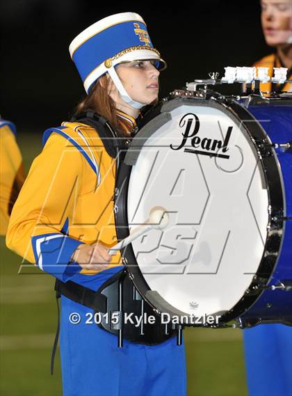 Thumbnail 3 in Alba-Golden vs. Leonard (UIL 3A Division 2 Region 2 Bi-District Playoff) photogallery.